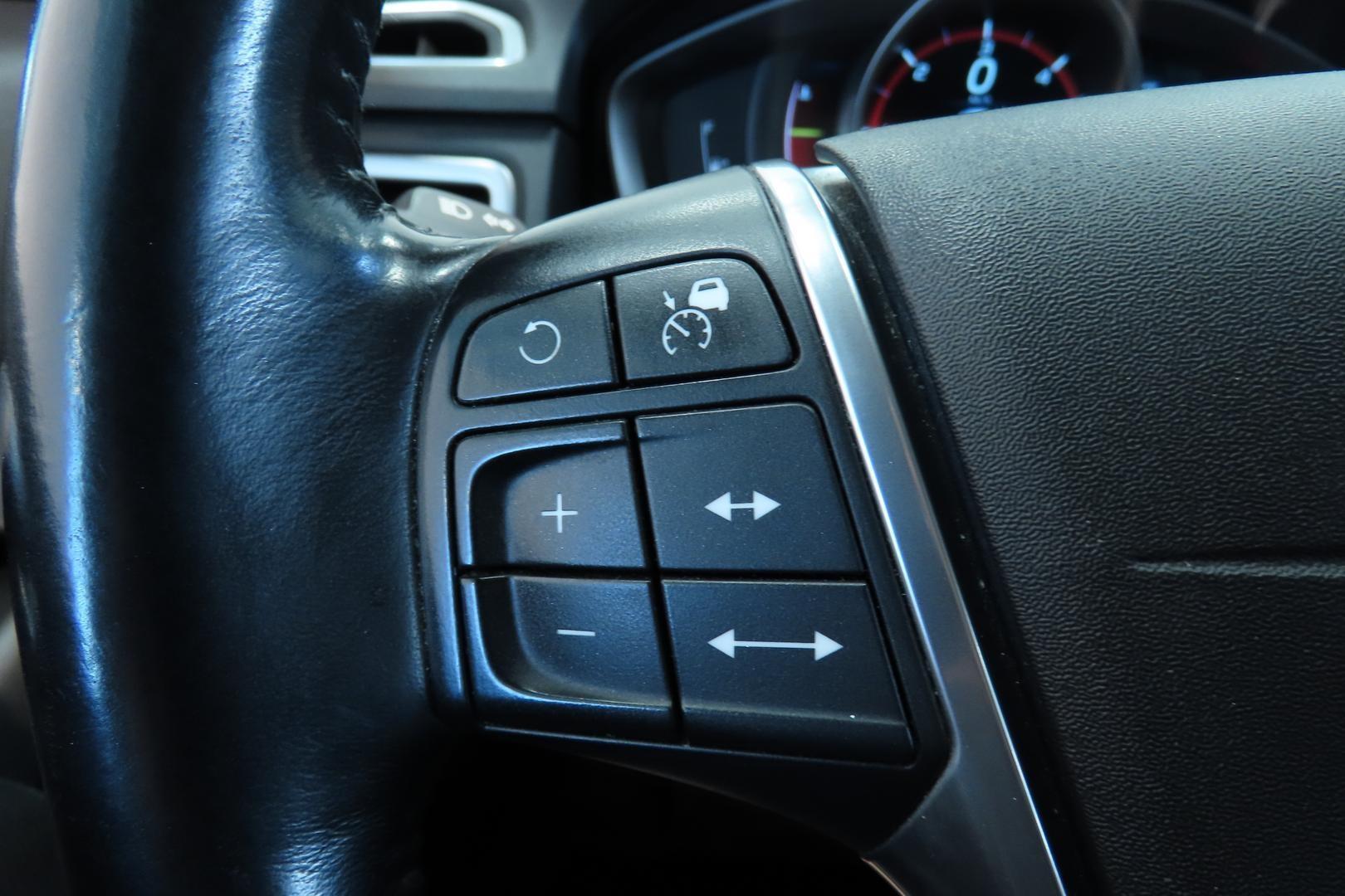 Volvo V70 2015