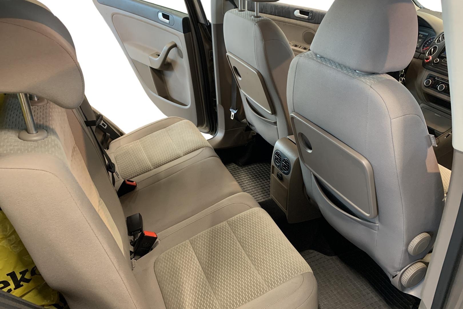 VOLKSWAGEN GOLF PLUS 2009