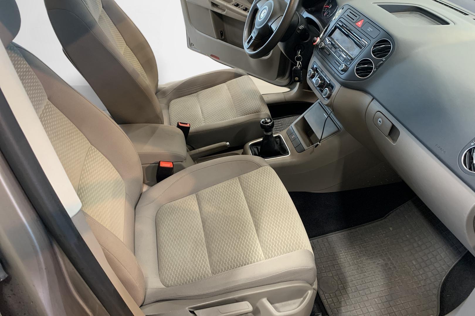 VOLKSWAGEN GOLF PLUS 2009