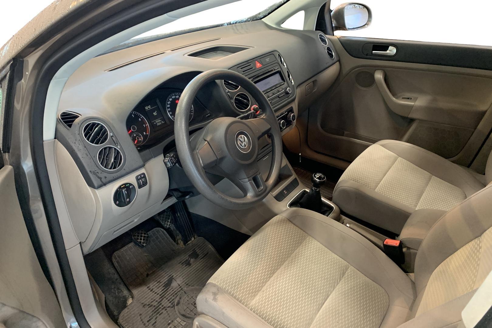 VOLKSWAGEN GOLF PLUS 2009