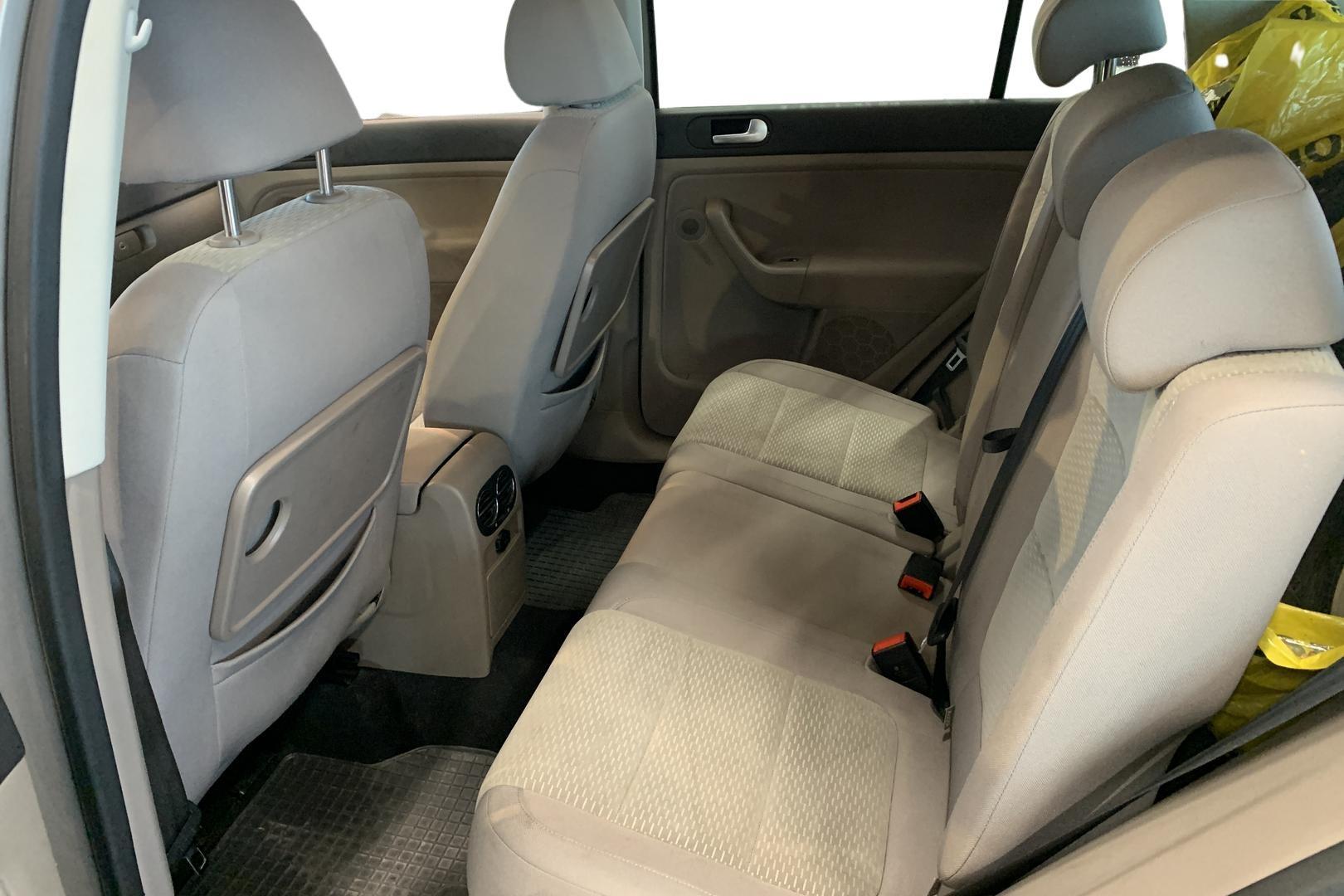 VOLKSWAGEN GOLF PLUS 2009