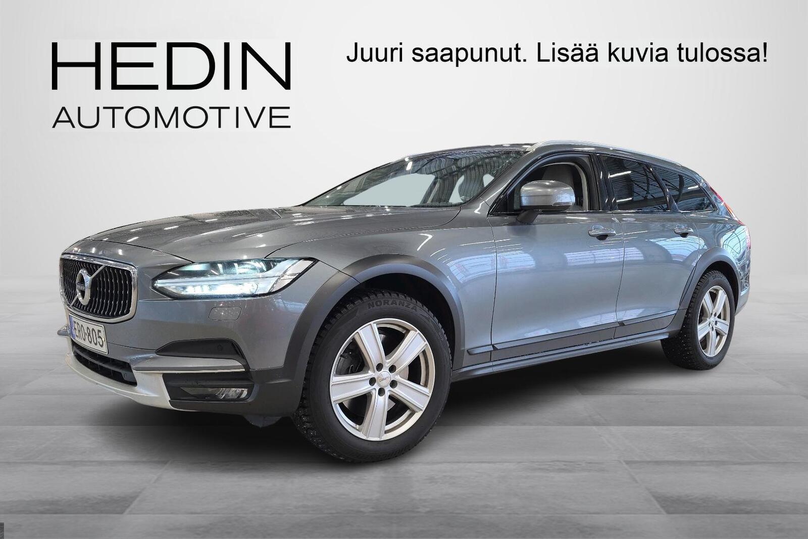 Volvo V90 Cross Country 2020