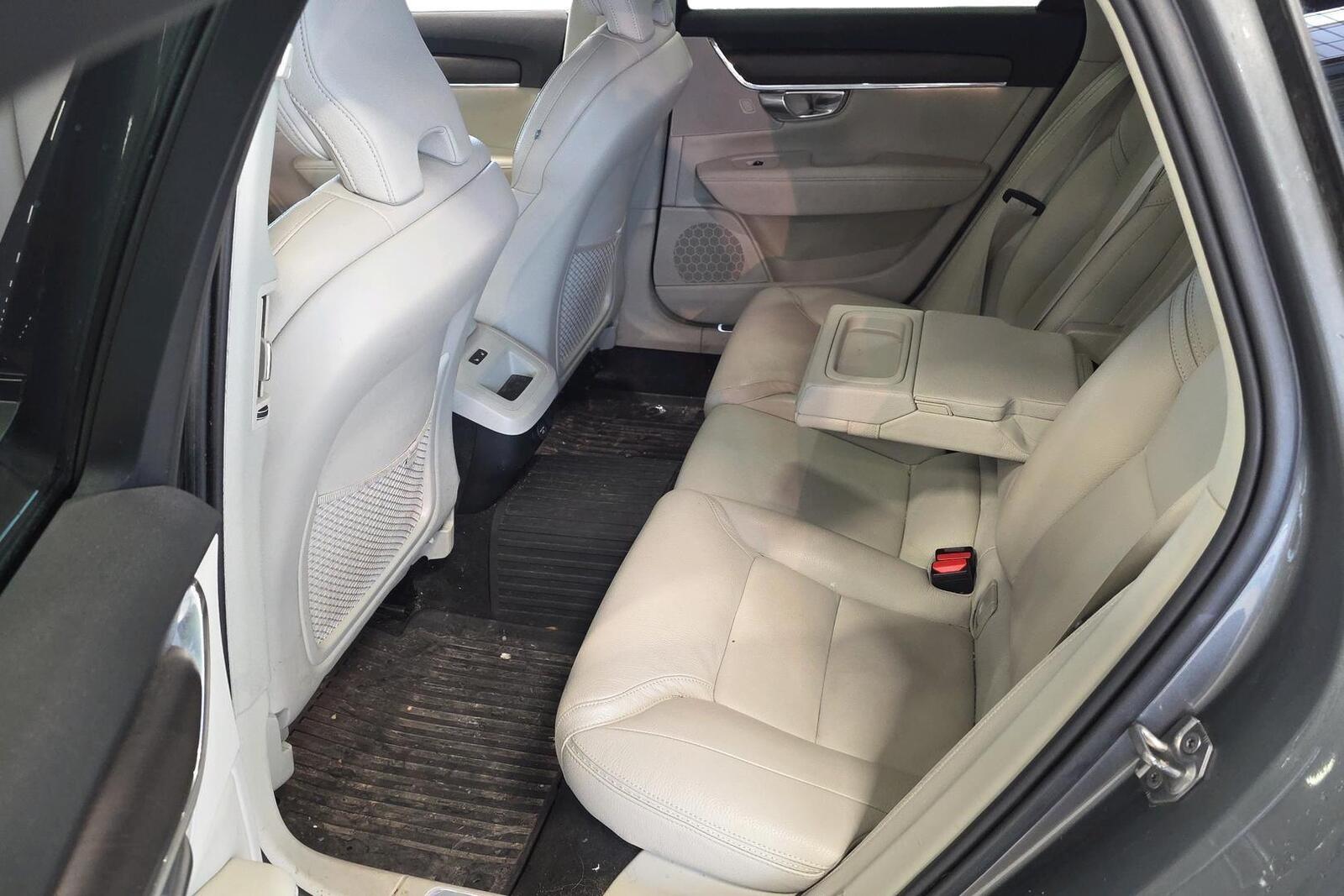 Volvo V90 Cross Country 2020