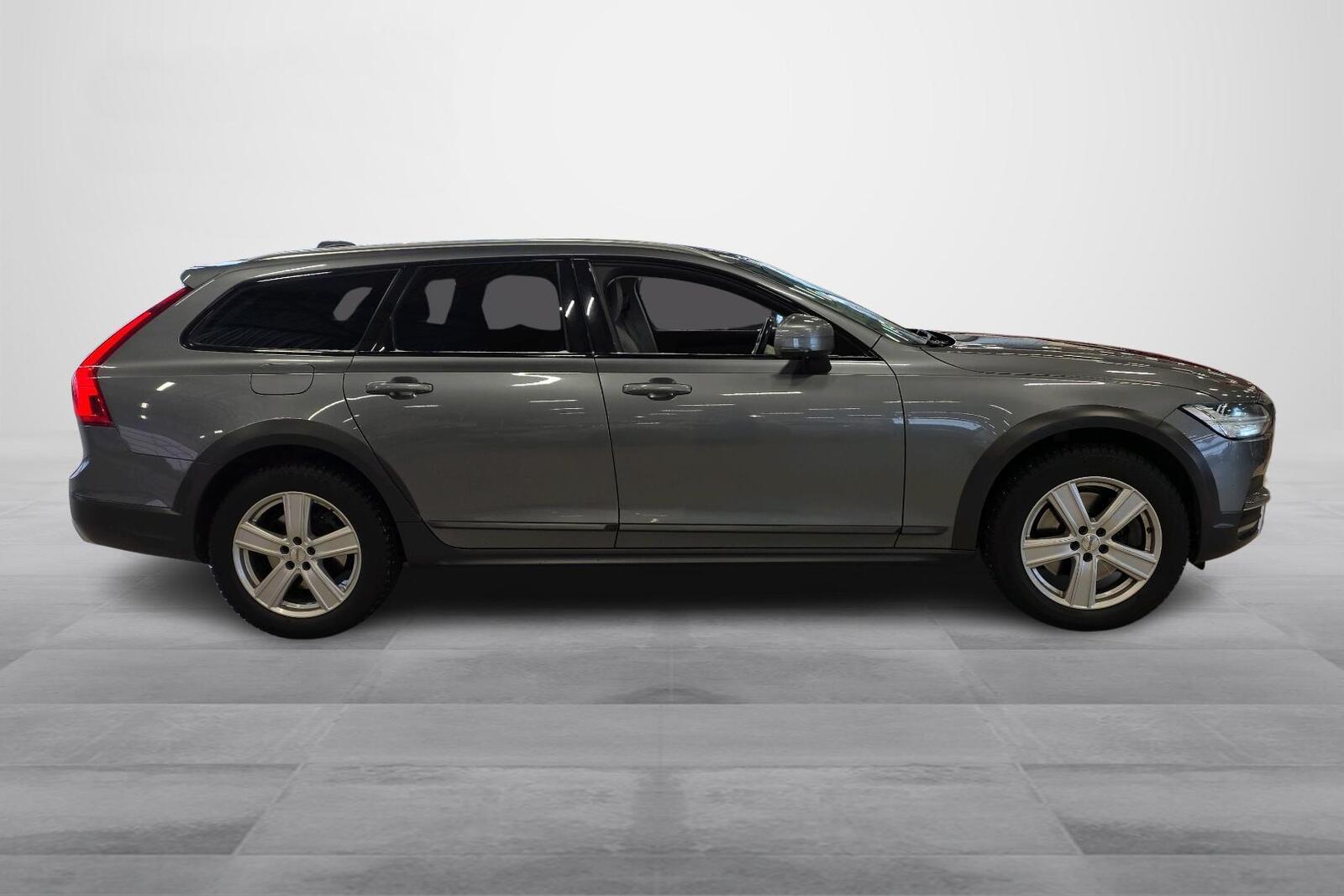 Volvo V90 Cross Country 2020