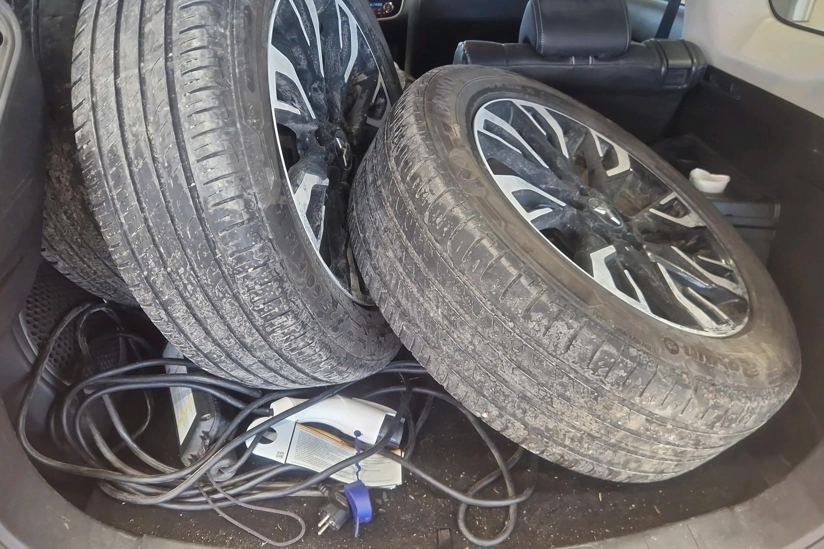 MITSUBISHI Outlander PHEV 2016