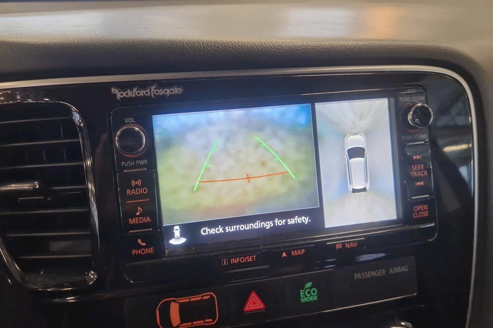 MITSUBISHI Outlander PHEV 2016