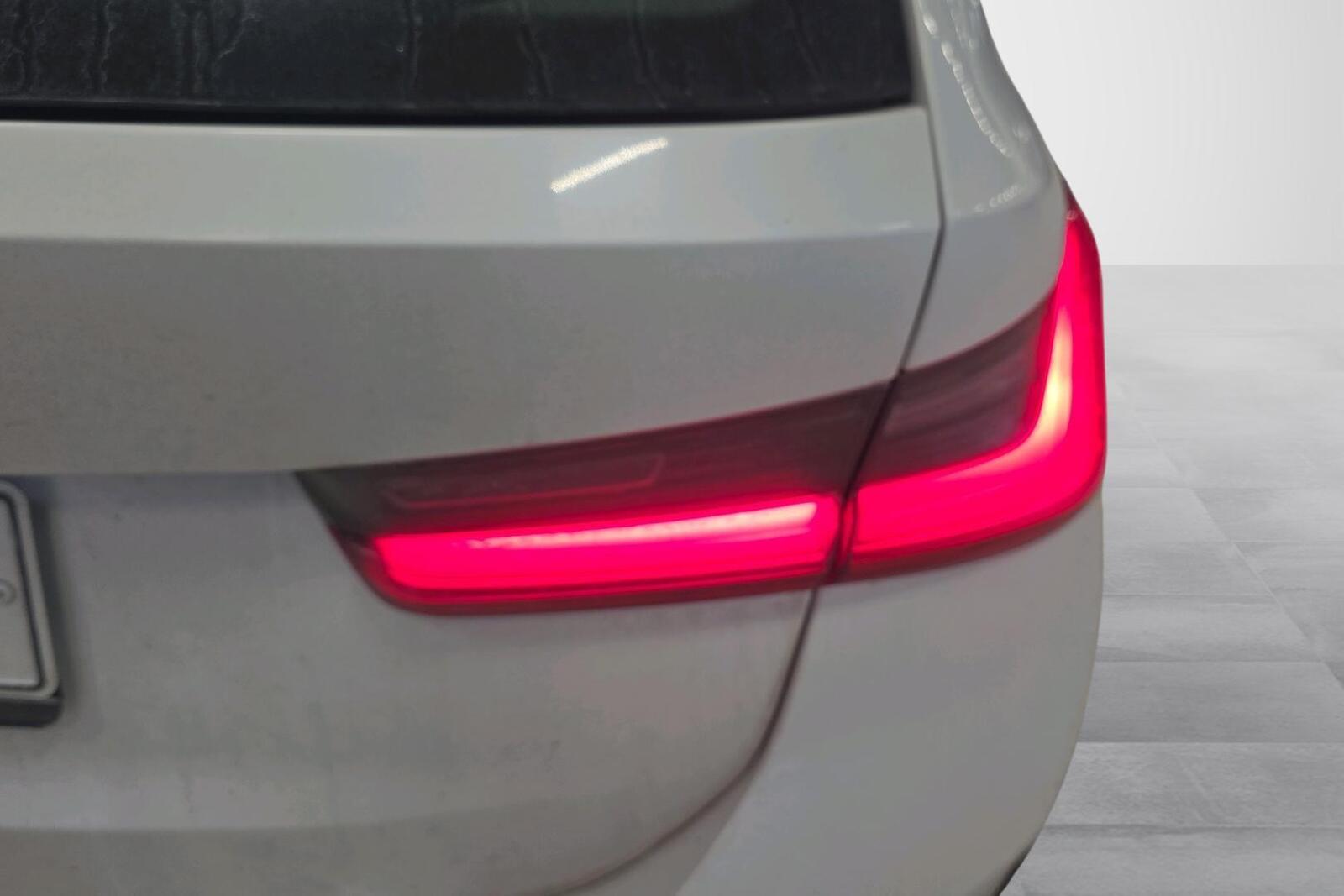 BMW 320 2021