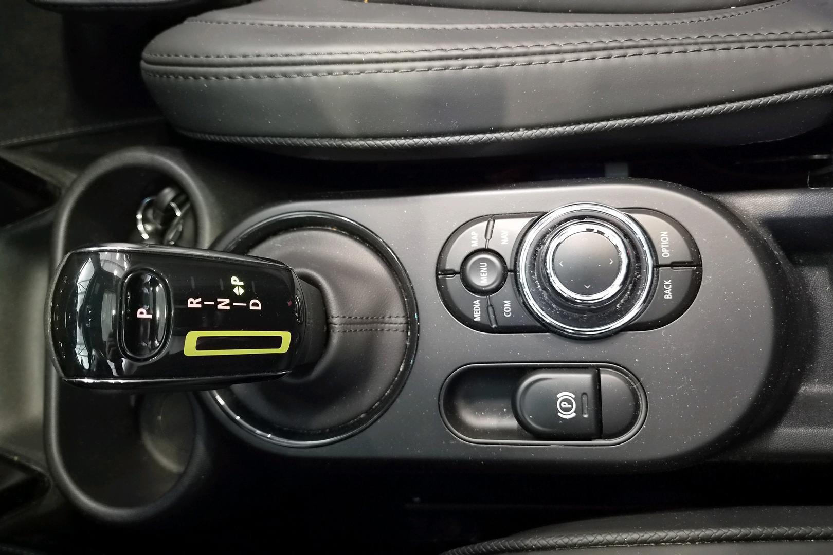 MINI Hatchback 2023