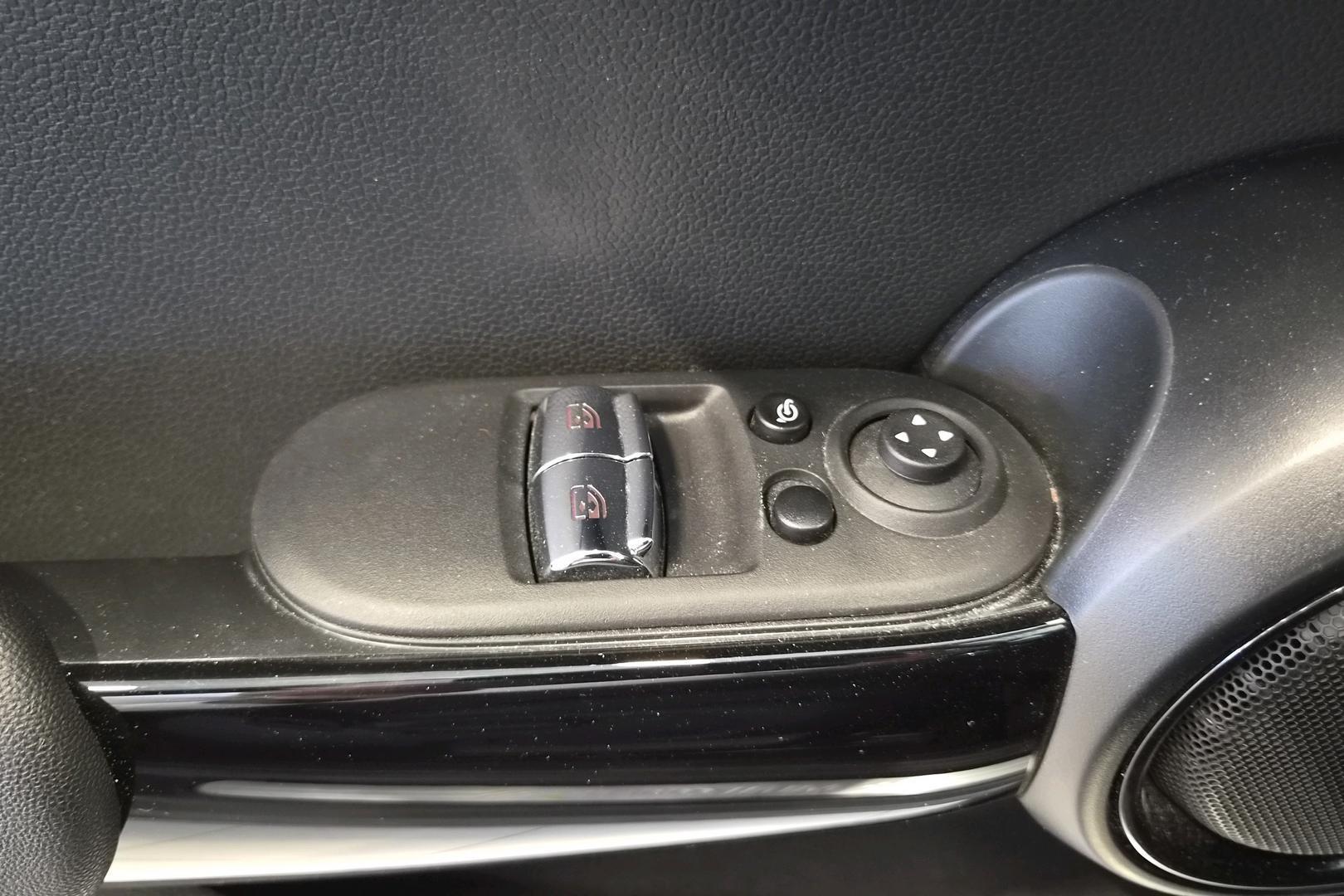 MINI Hatchback 2023