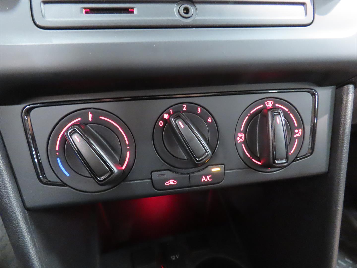 Volkswagen Polo 2015