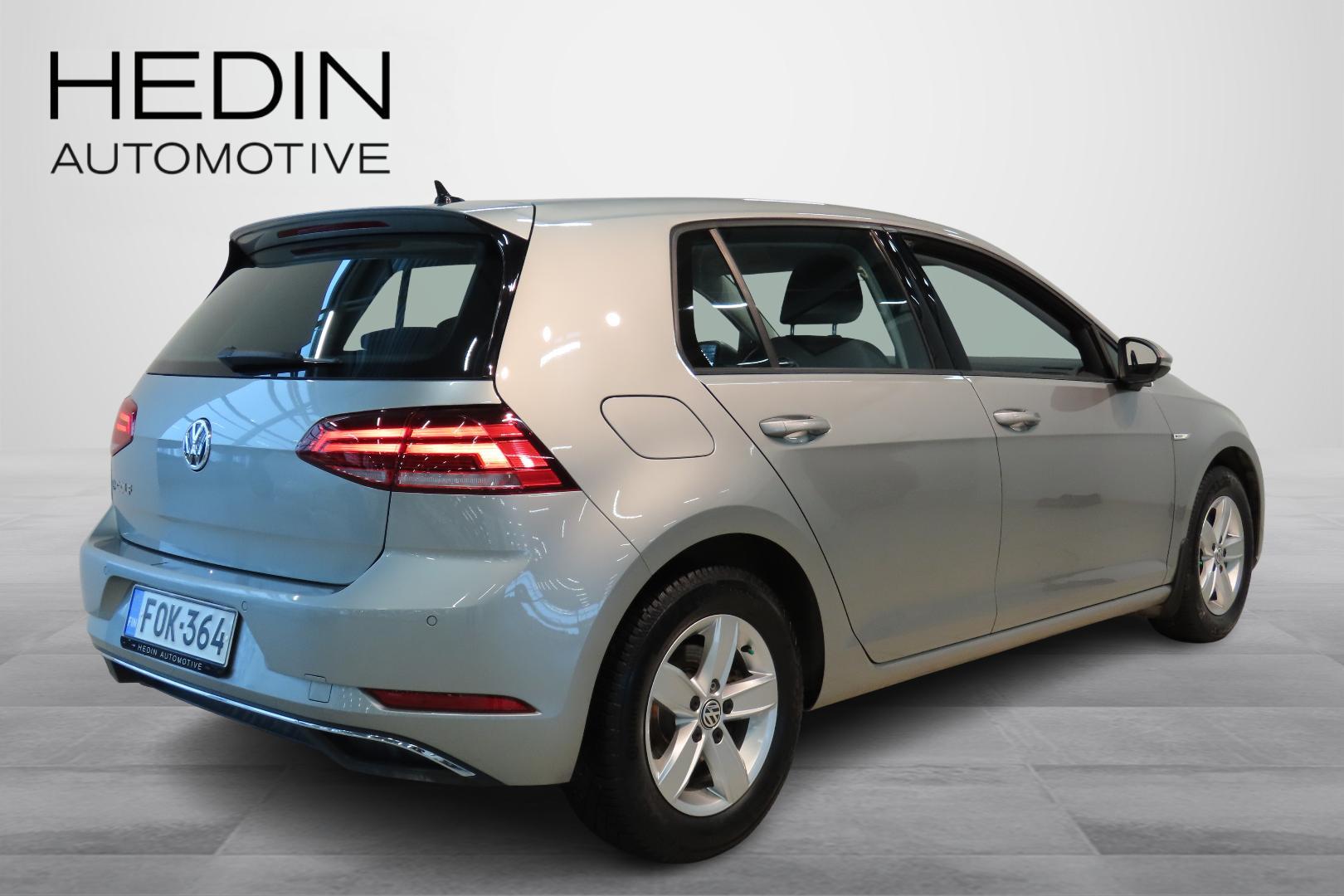 VOLKSWAGEN Golf 2020