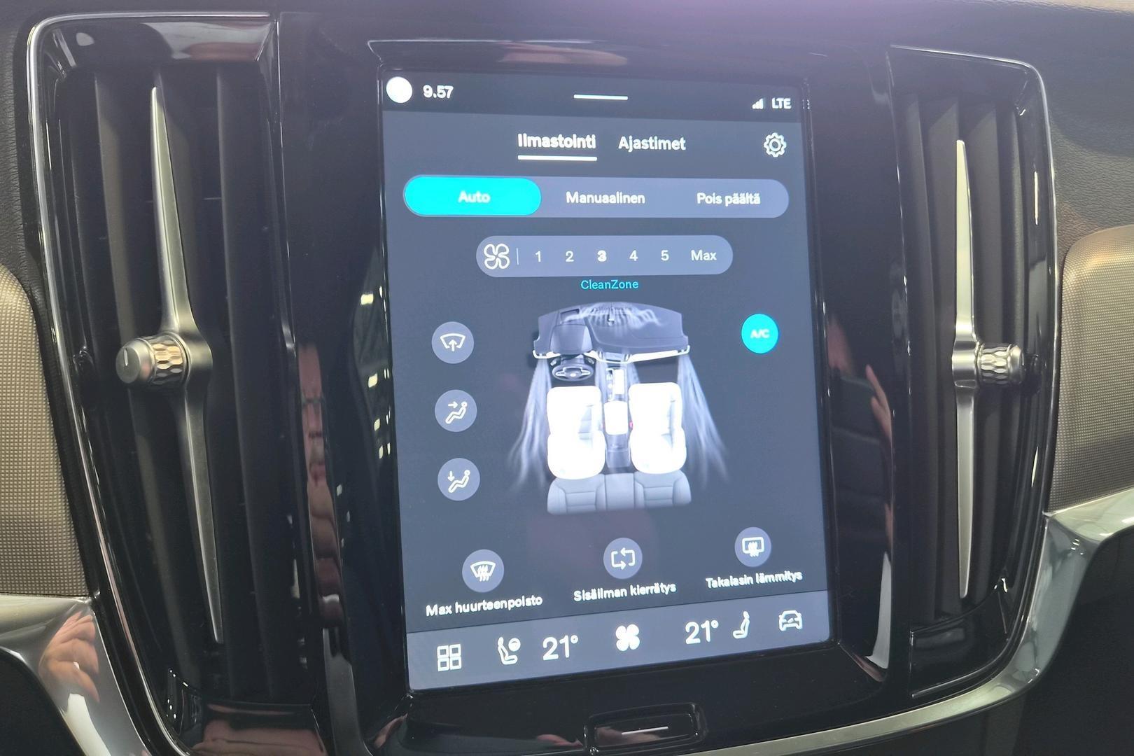 Volvo S90 2023