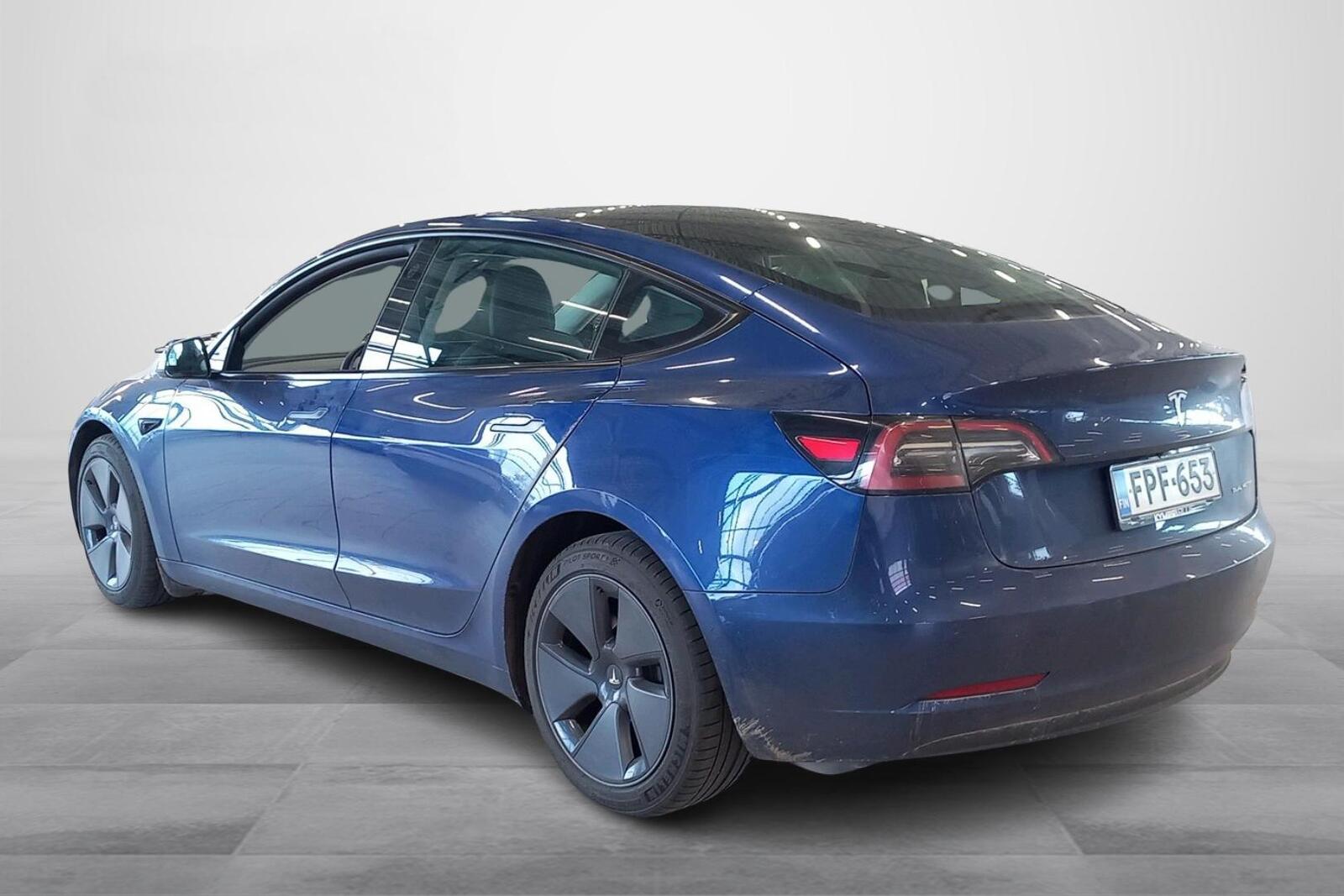Tesla Model 3 2021