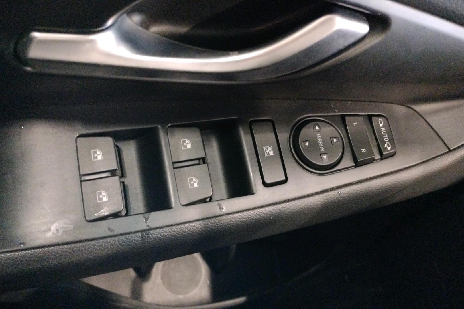 HYUNDAI i 30 2023
