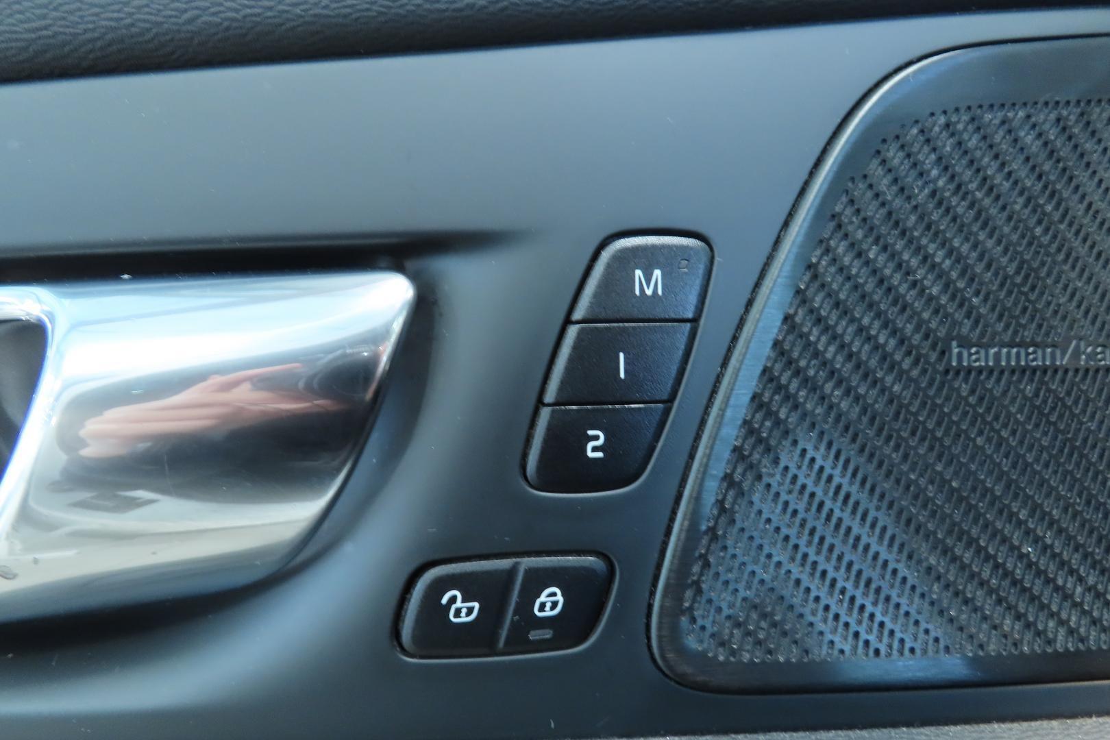 Volvo XC60 2021