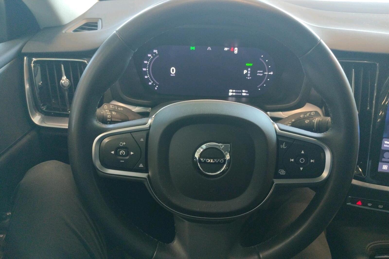 Volvo V60 2023