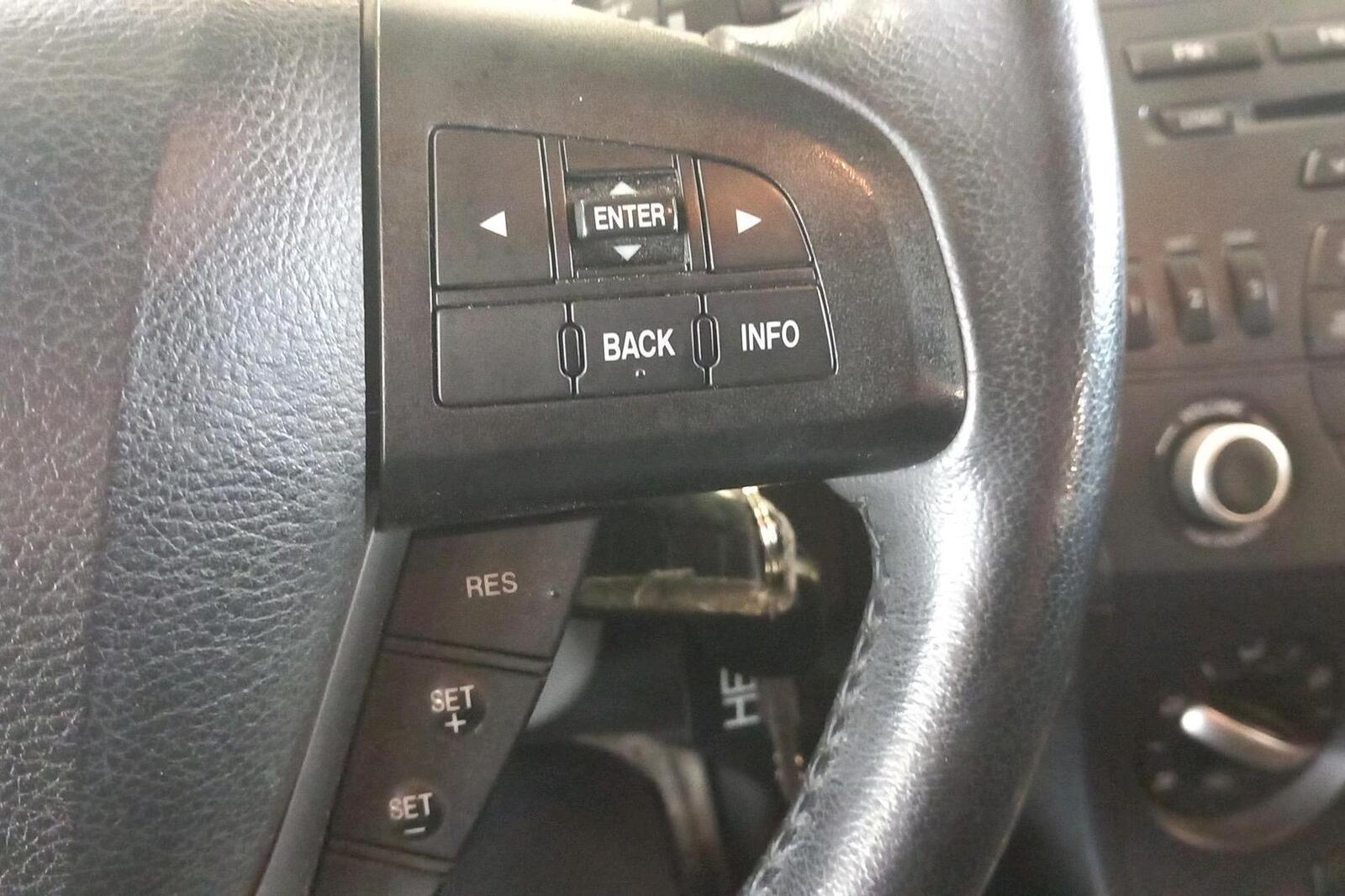 Mazda Mazda3 2012