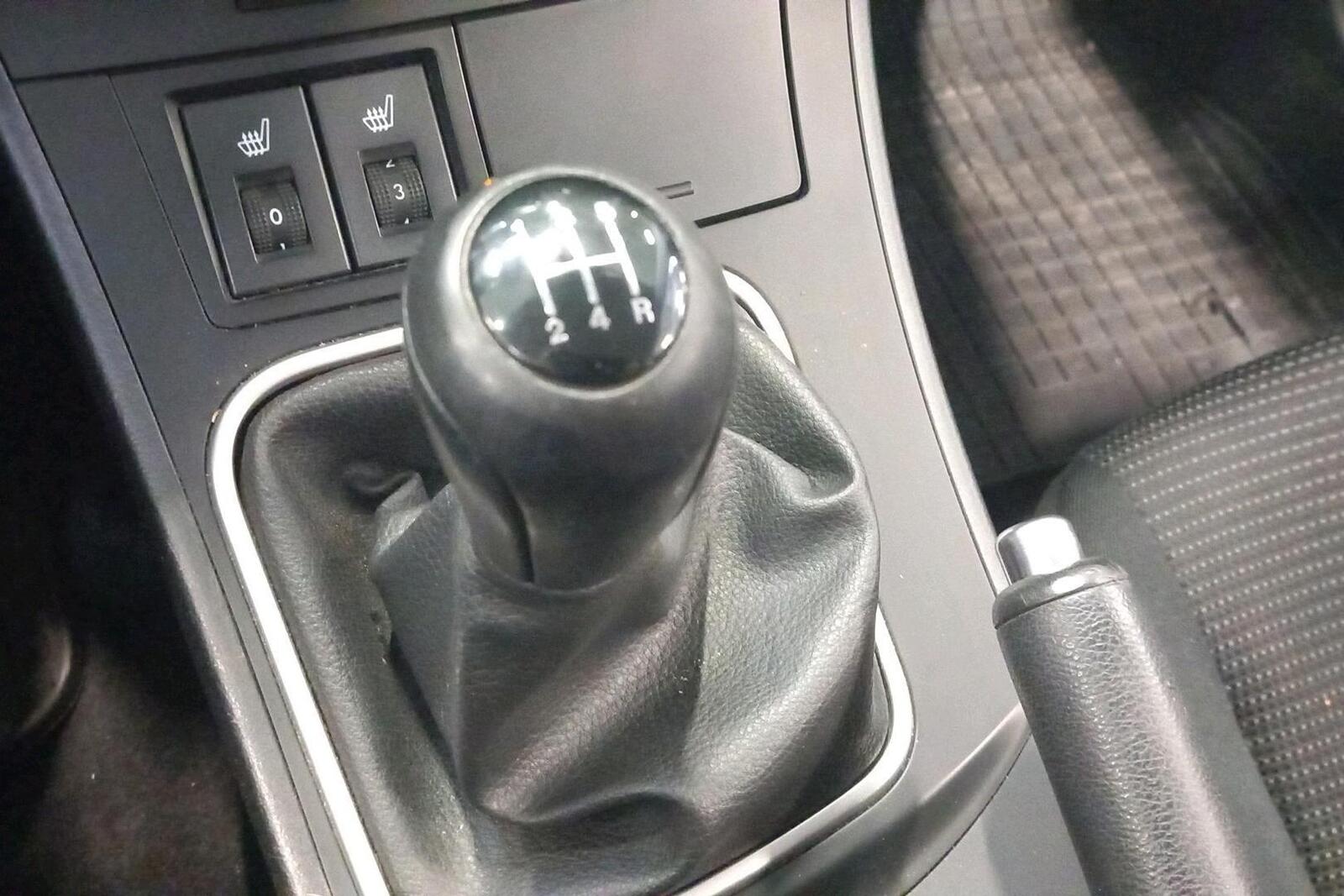 Mazda Mazda3 2012
