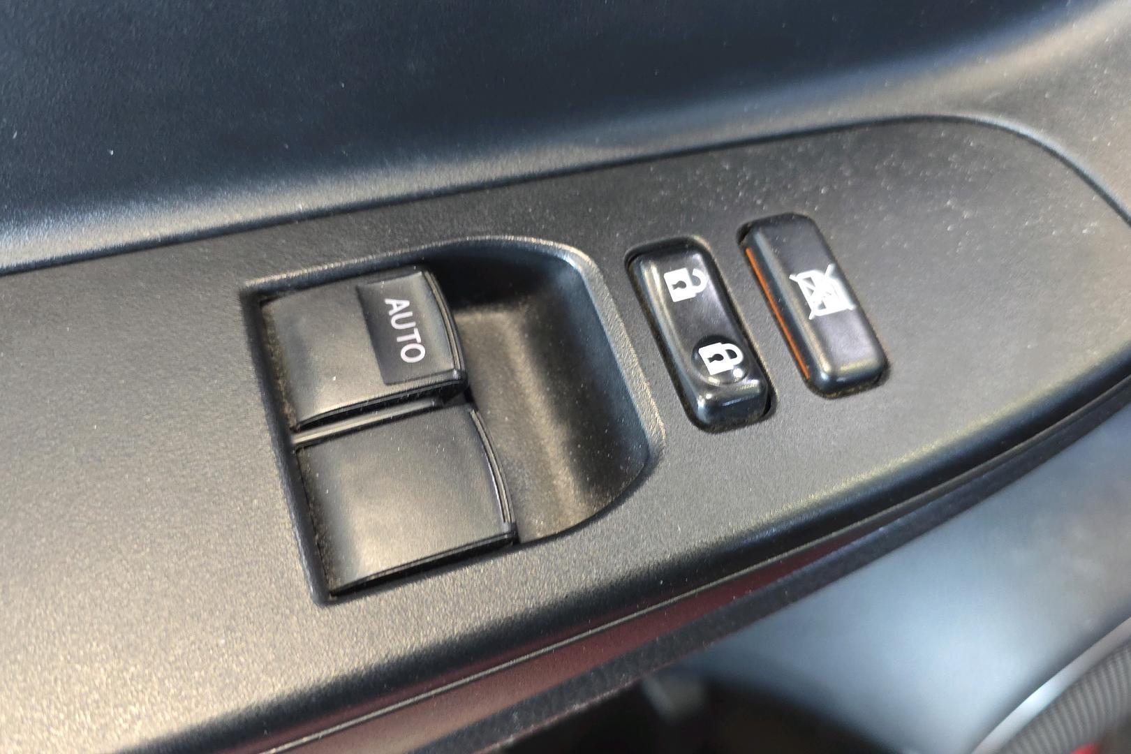 Toyota Yaris 2015