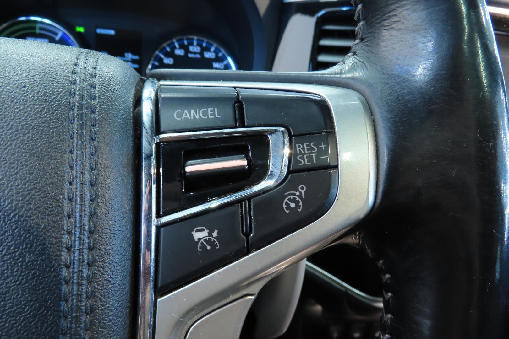MITSUBISHI Outlander PHEV 2018
