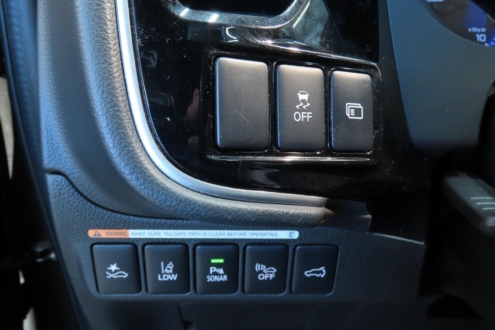 MITSUBISHI Outlander PHEV 2018