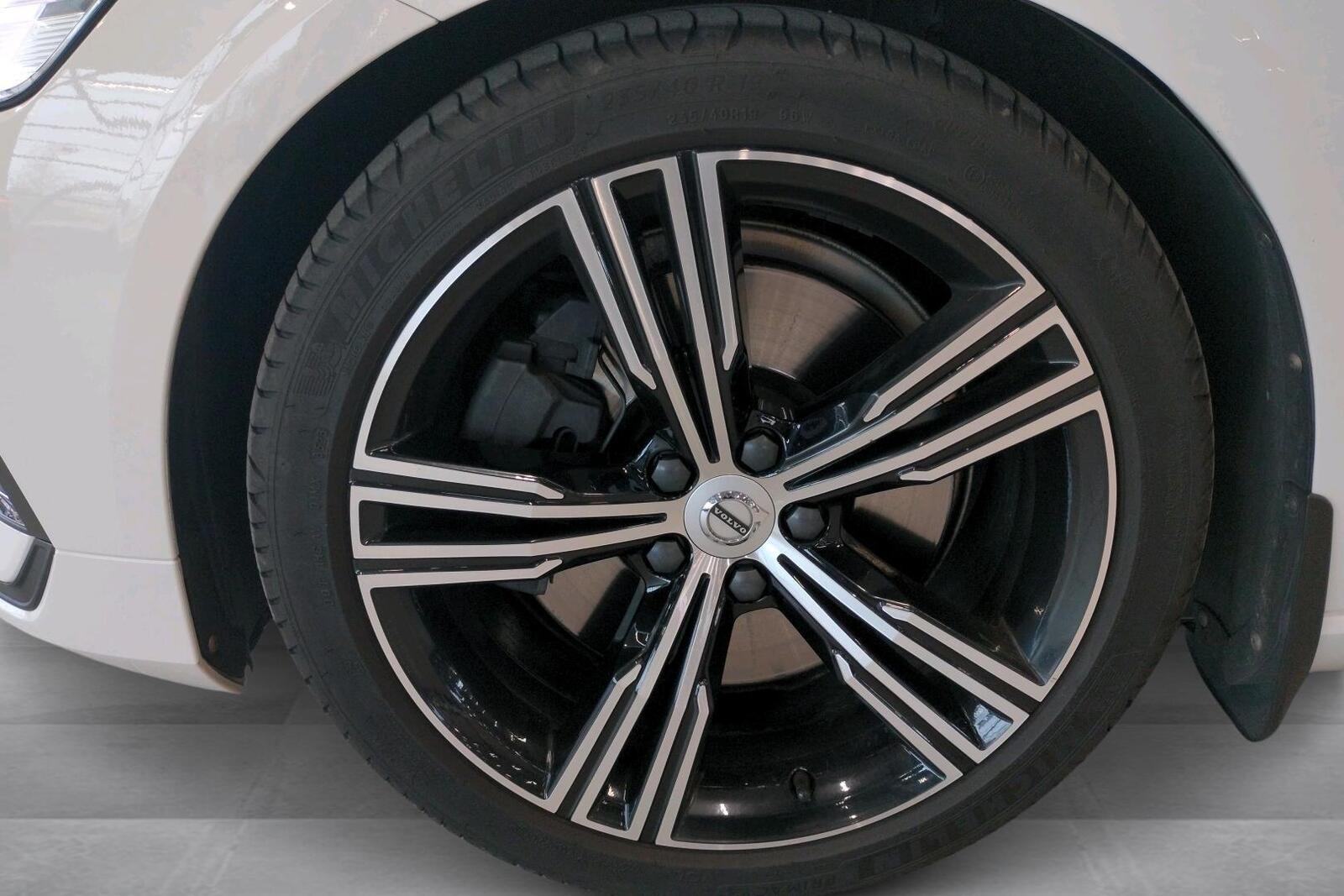 Volvo S60 2019