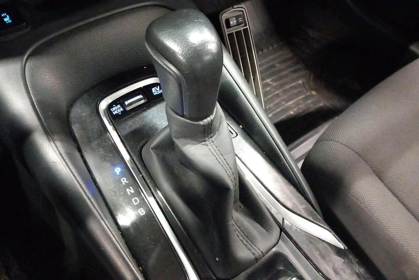 Toyota Corolla 16