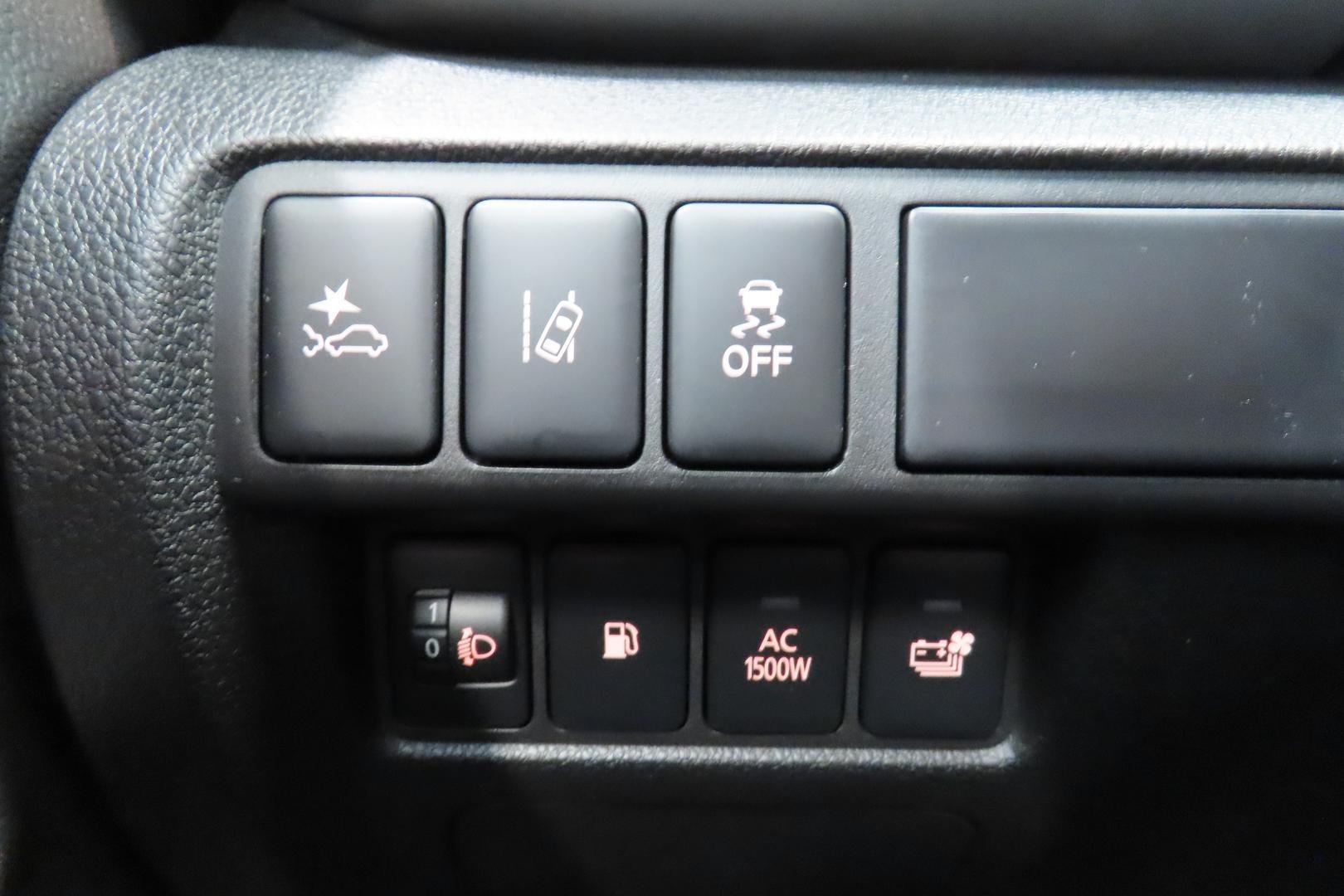 MITSUBISHI ECLIPSE CROSS 2025