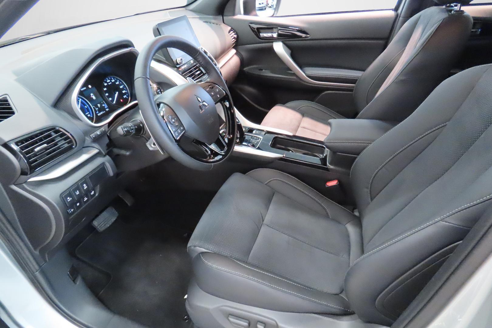 MITSUBISHI ECLIPSE CROSS 2025