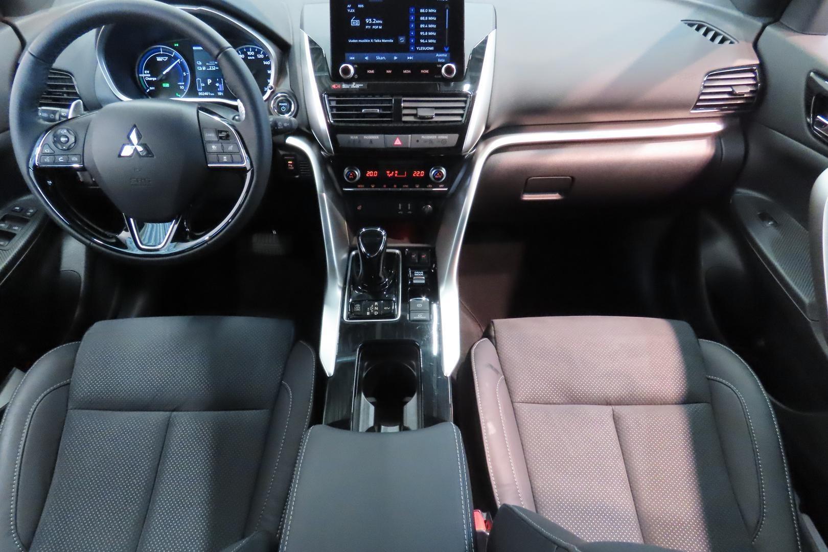 MITSUBISHI ECLIPSE CROSS 2025