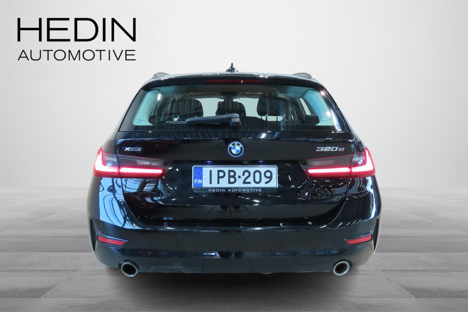 BMW 320 2022