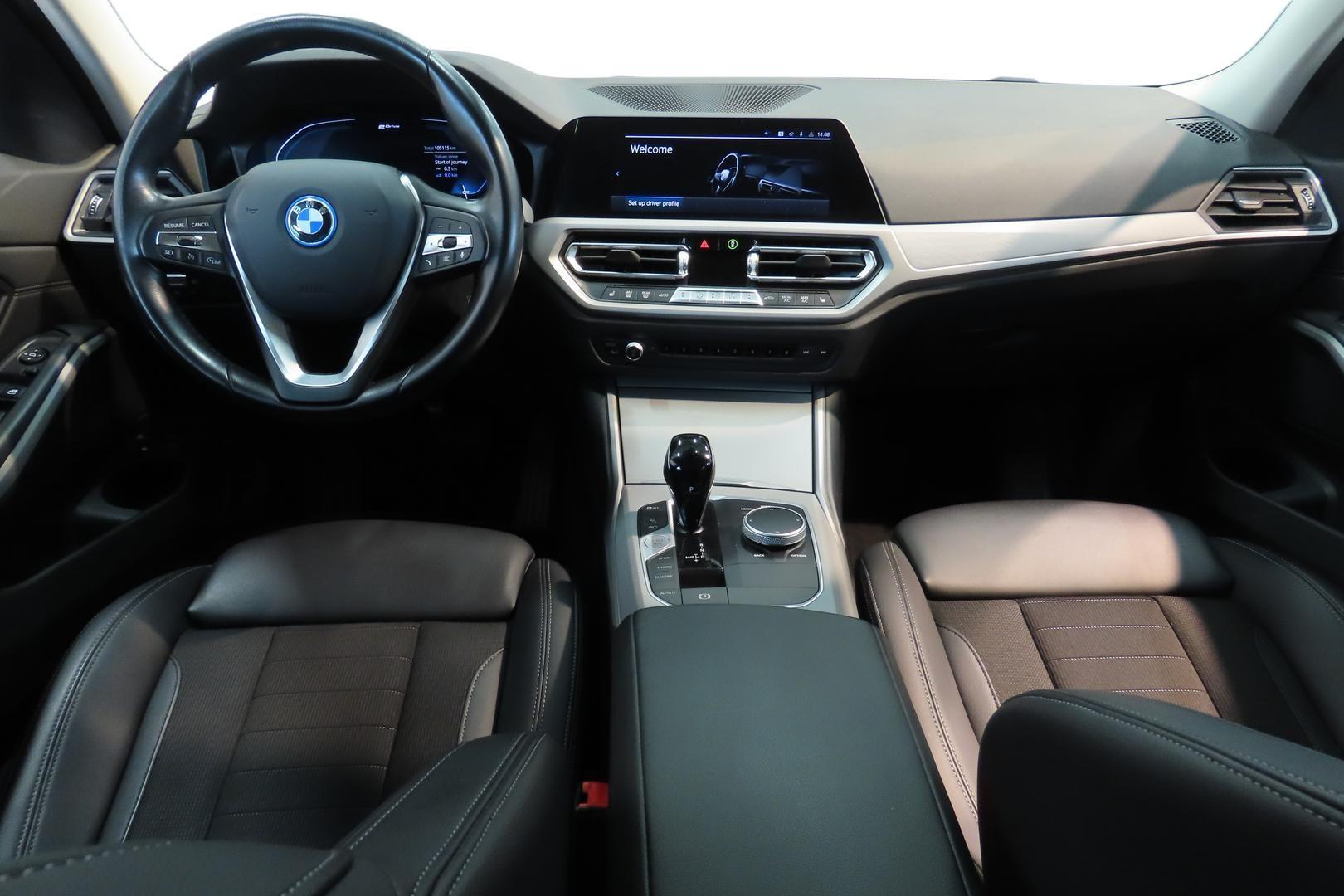 BMW 320 2022