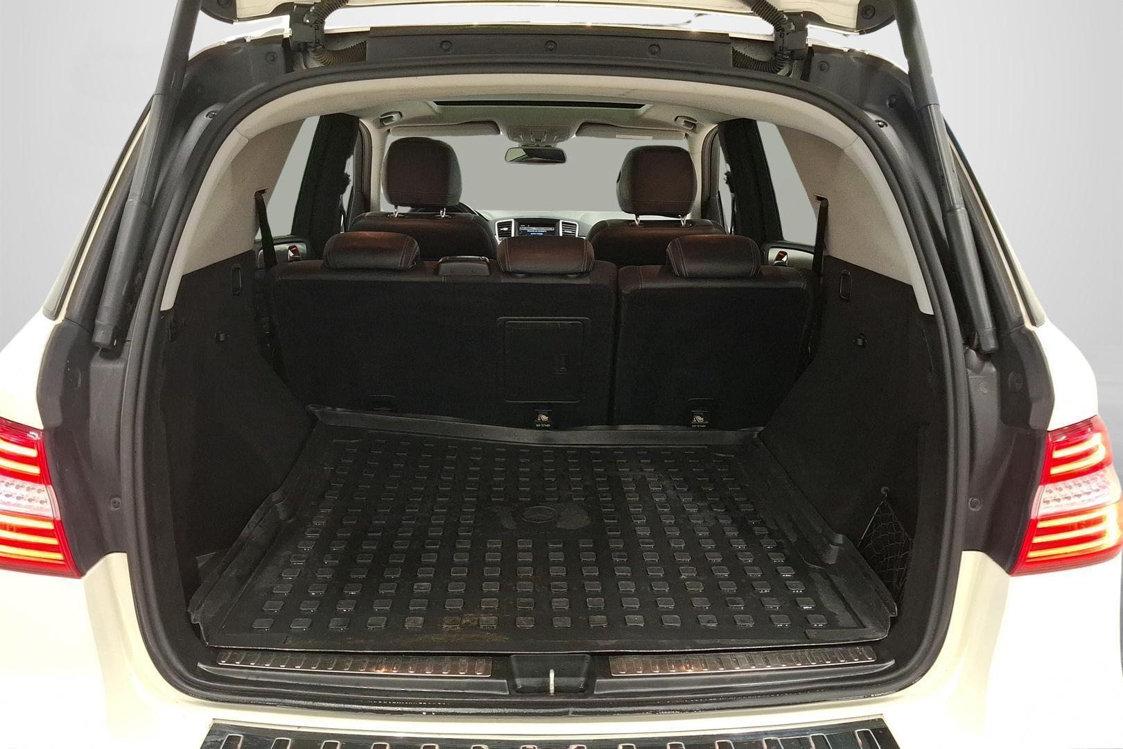Mercedes-Benz ML 2012