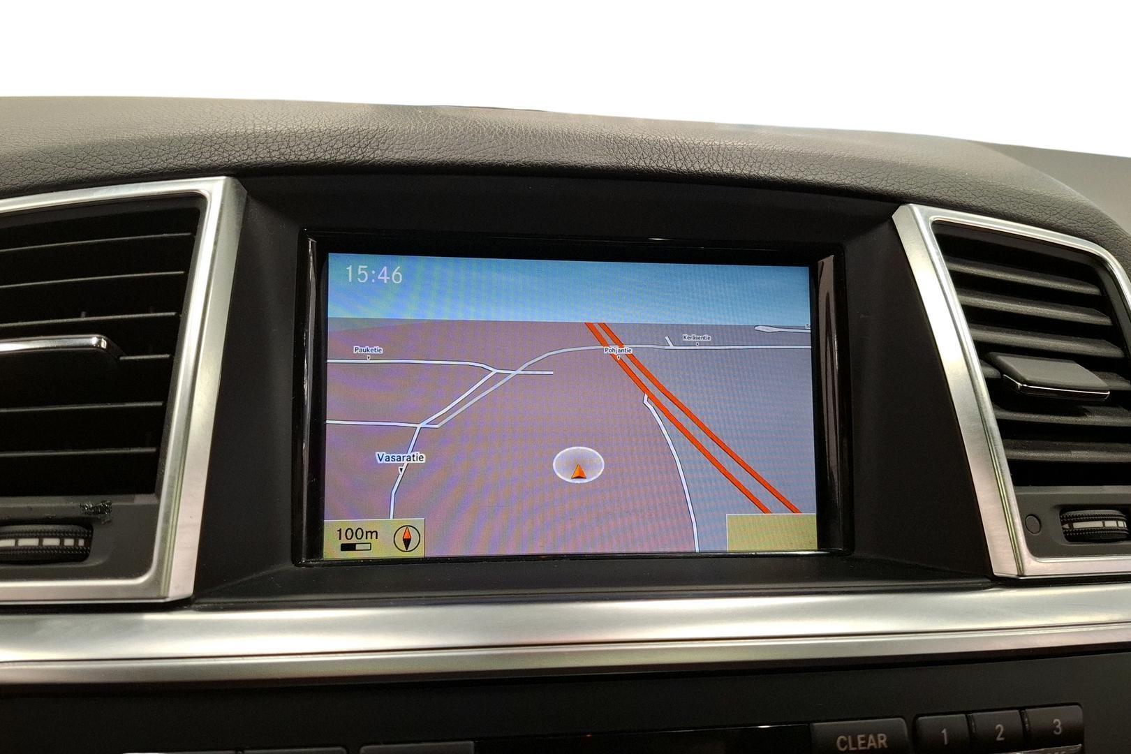 Mercedes-Benz ML 2012