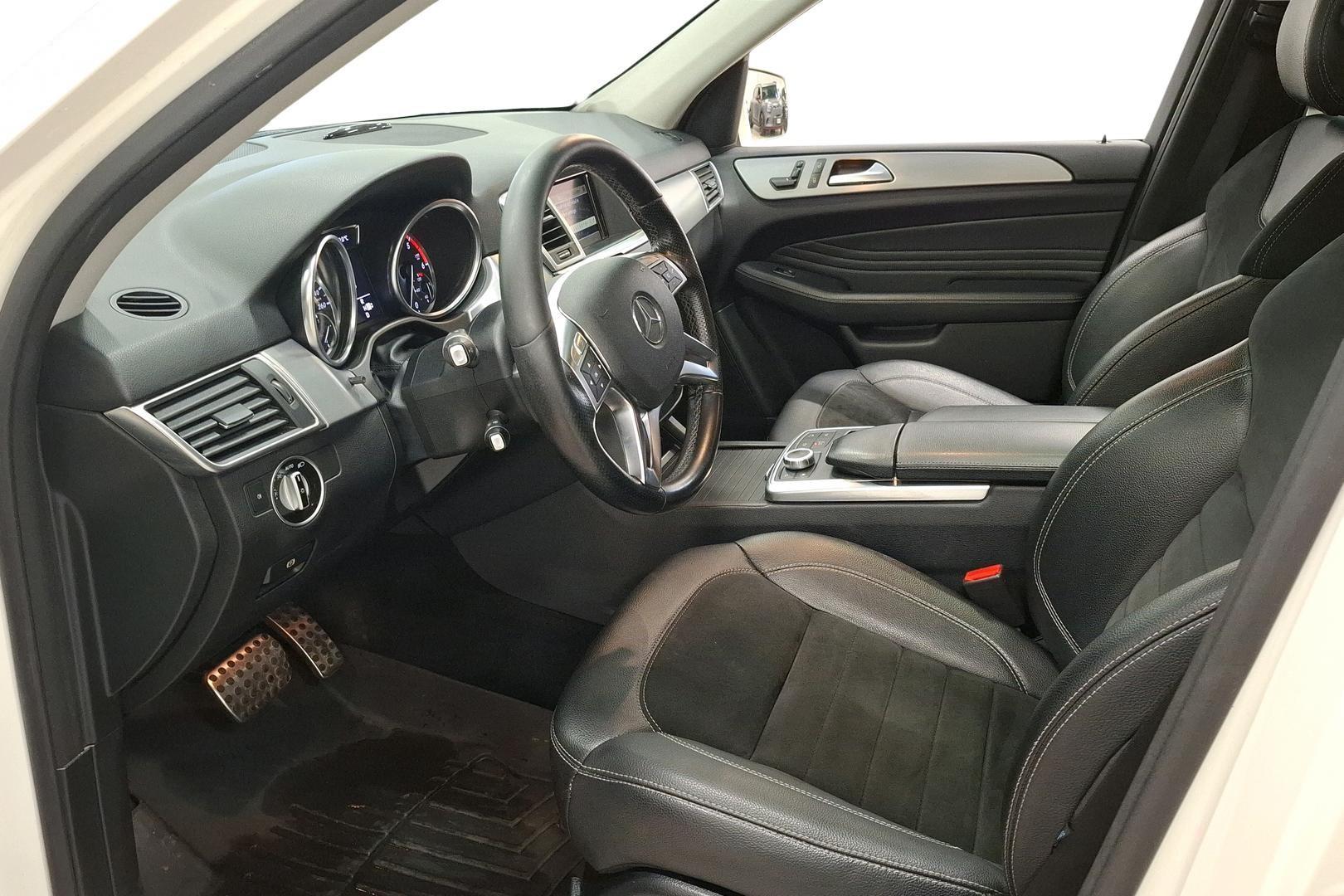 Mercedes-Benz ML 2012