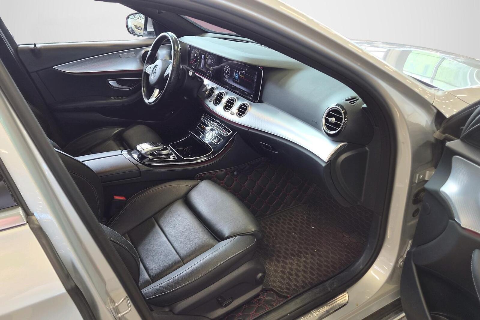 Mercedes-Benz E 2017