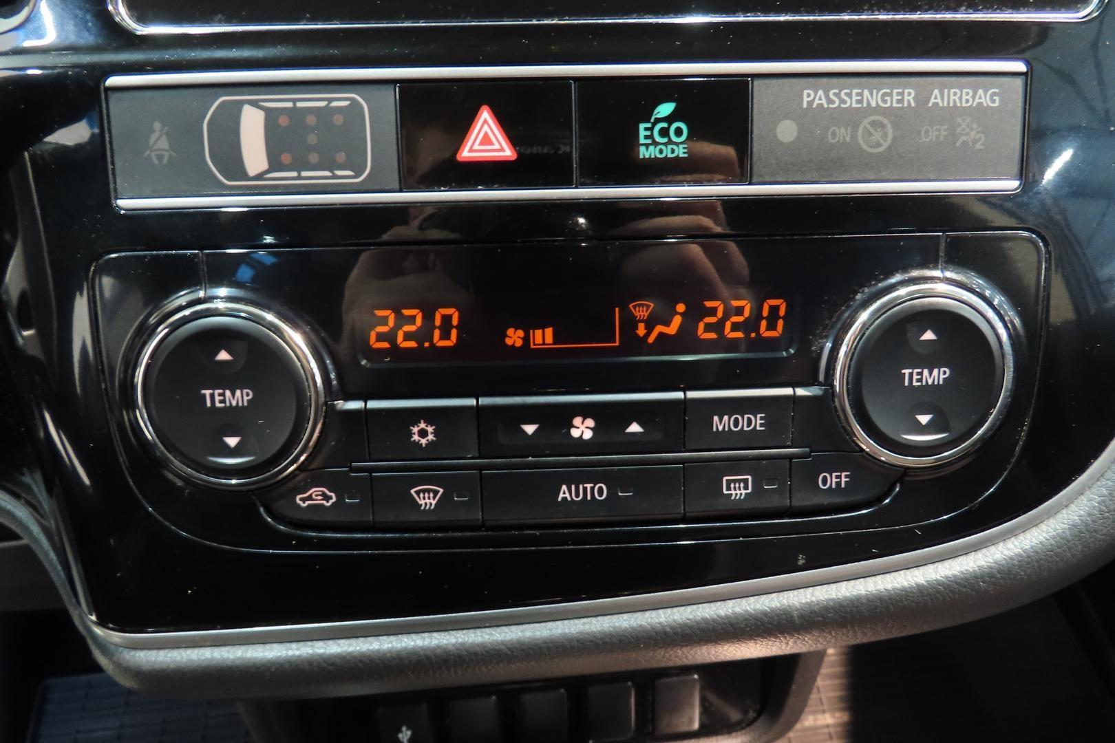 Mitsubishi Outlander PHEV 2019