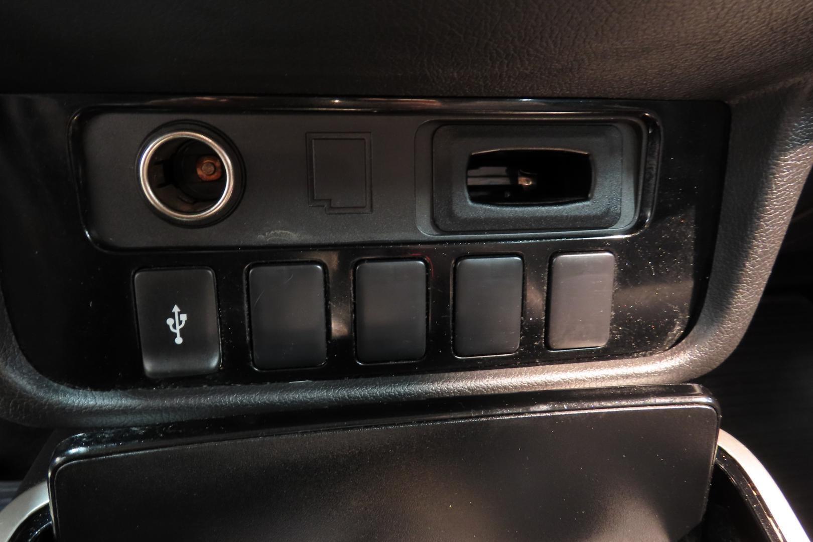 Mitsubishi Outlander PHEV 2019