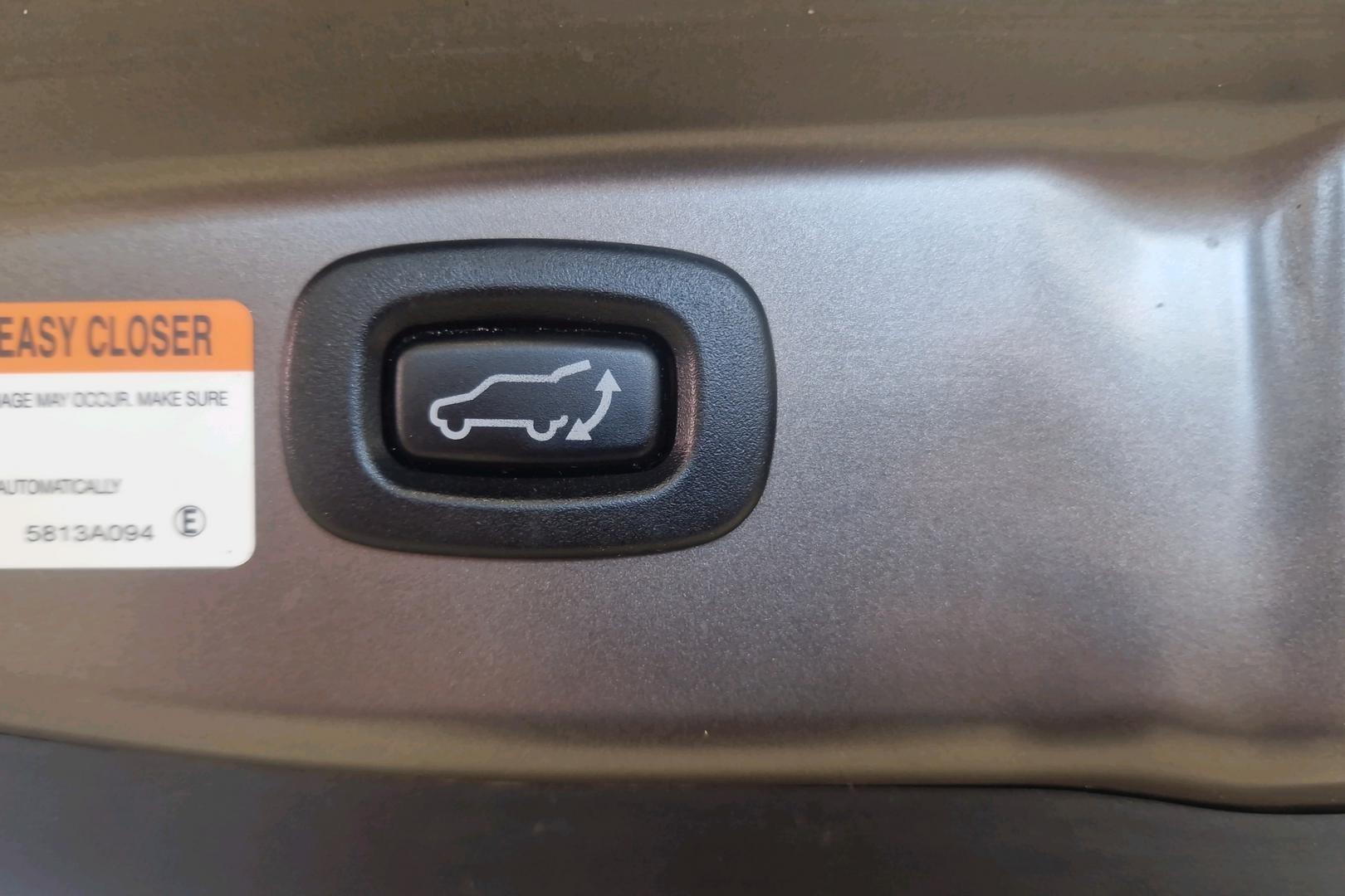 Mitsubishi Outlander PHEV 5