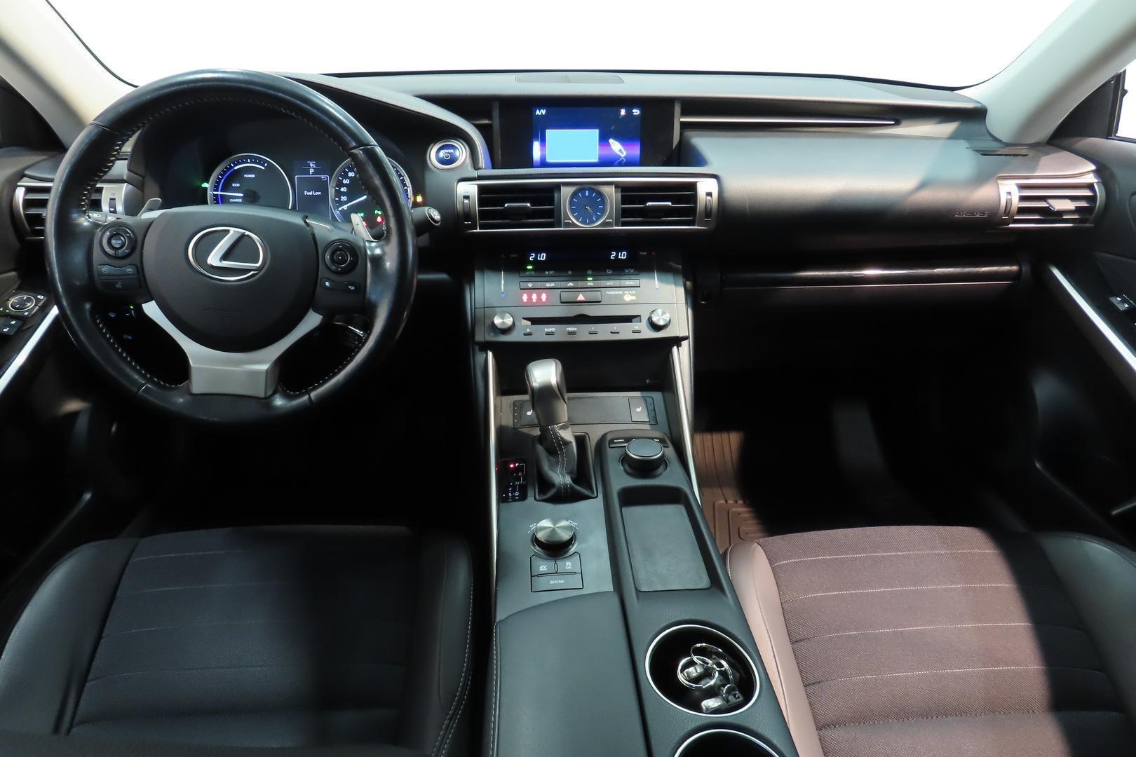 Lexus IS 2015