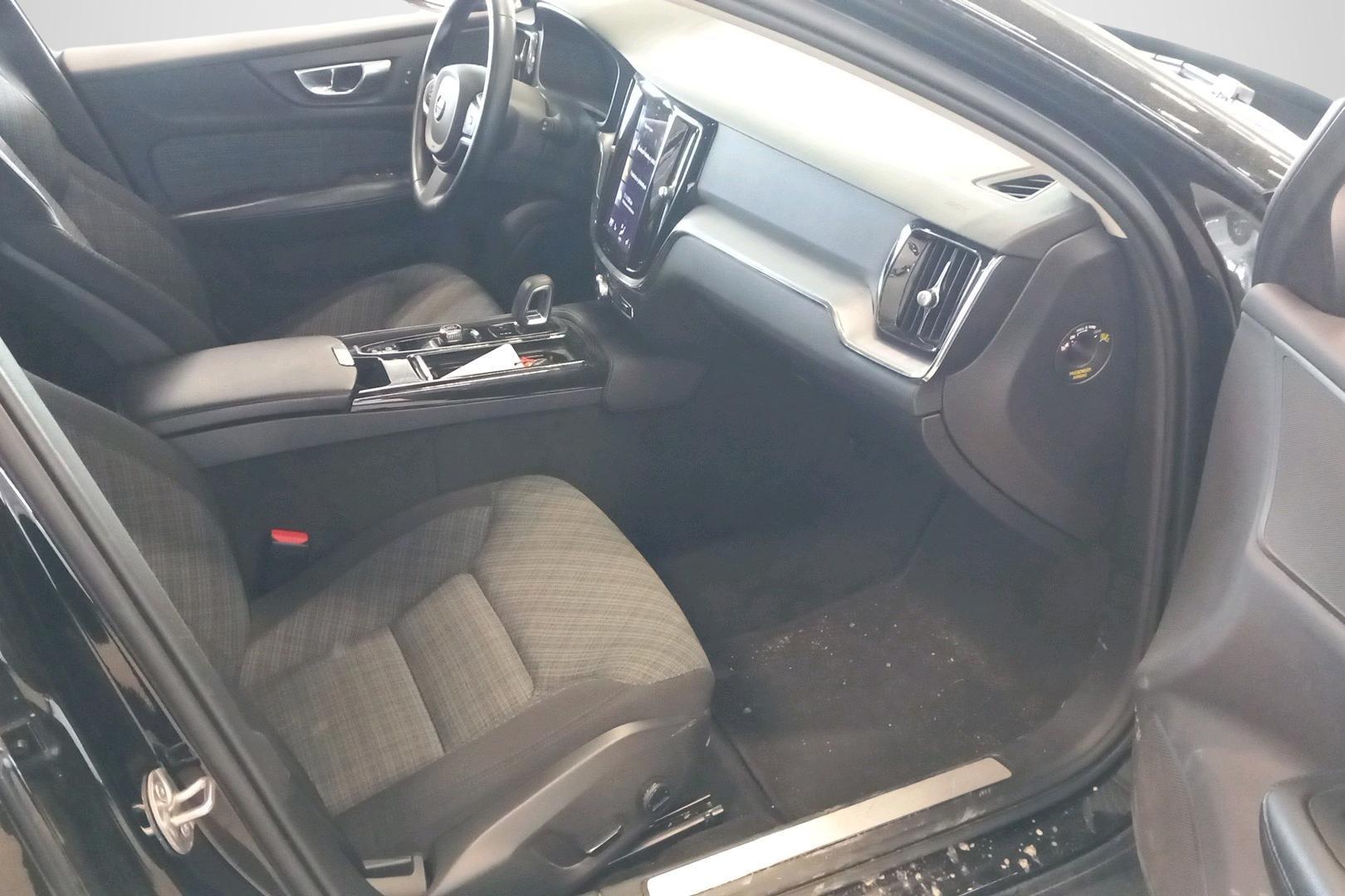 Volvo V60 2022