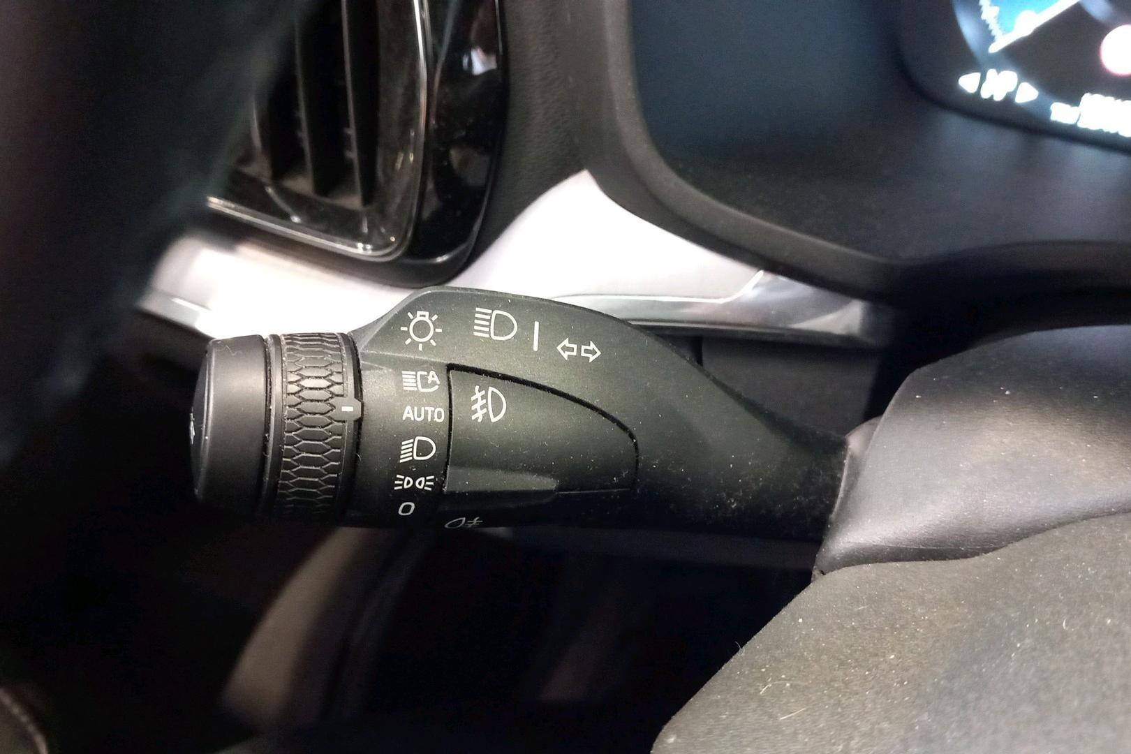 Volvo V60 2022