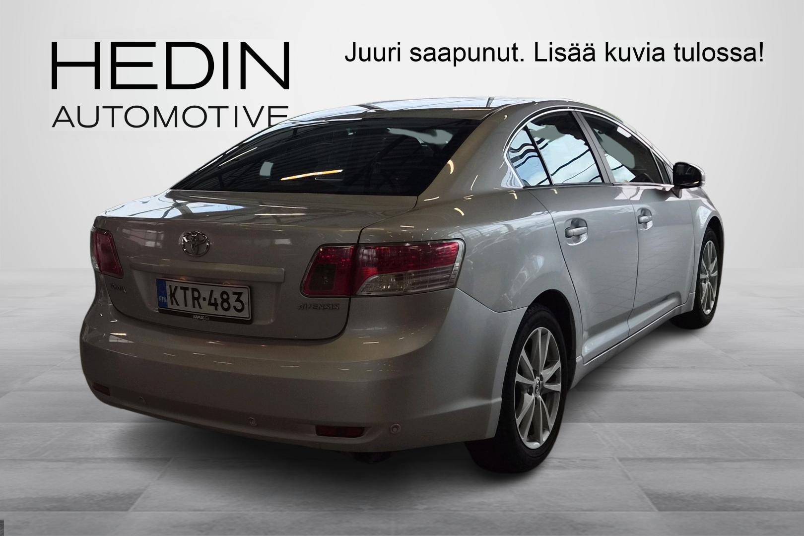 Toyota Avensis 2010