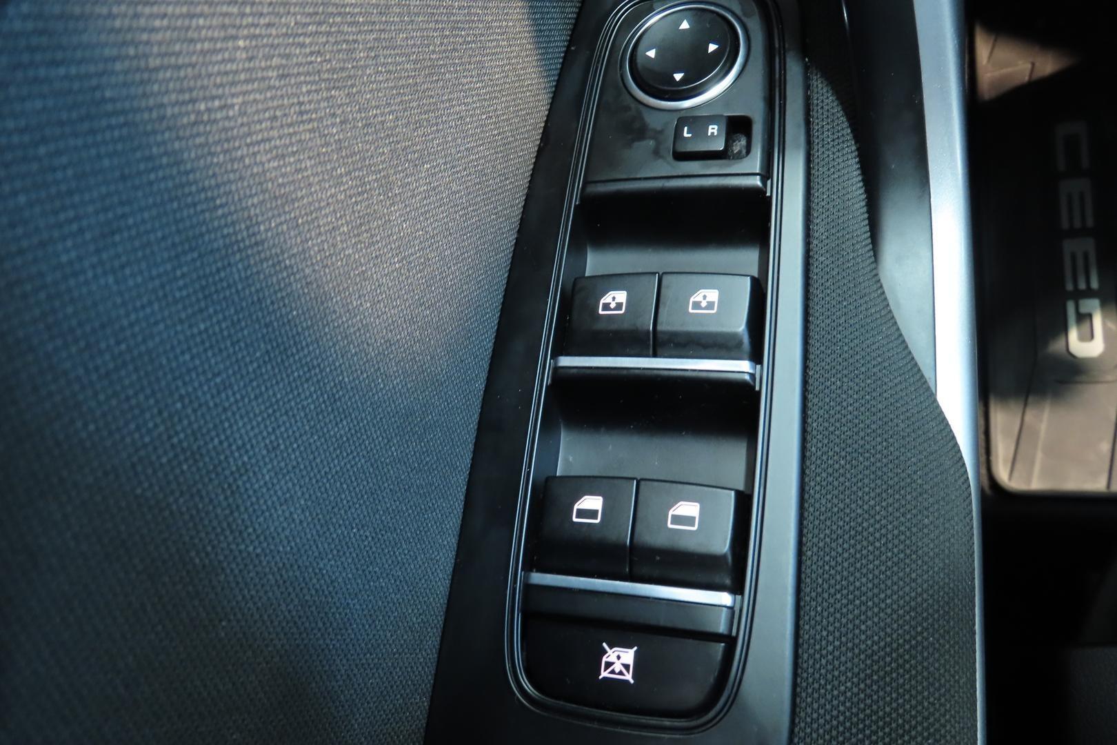 Kia Ceed 2025