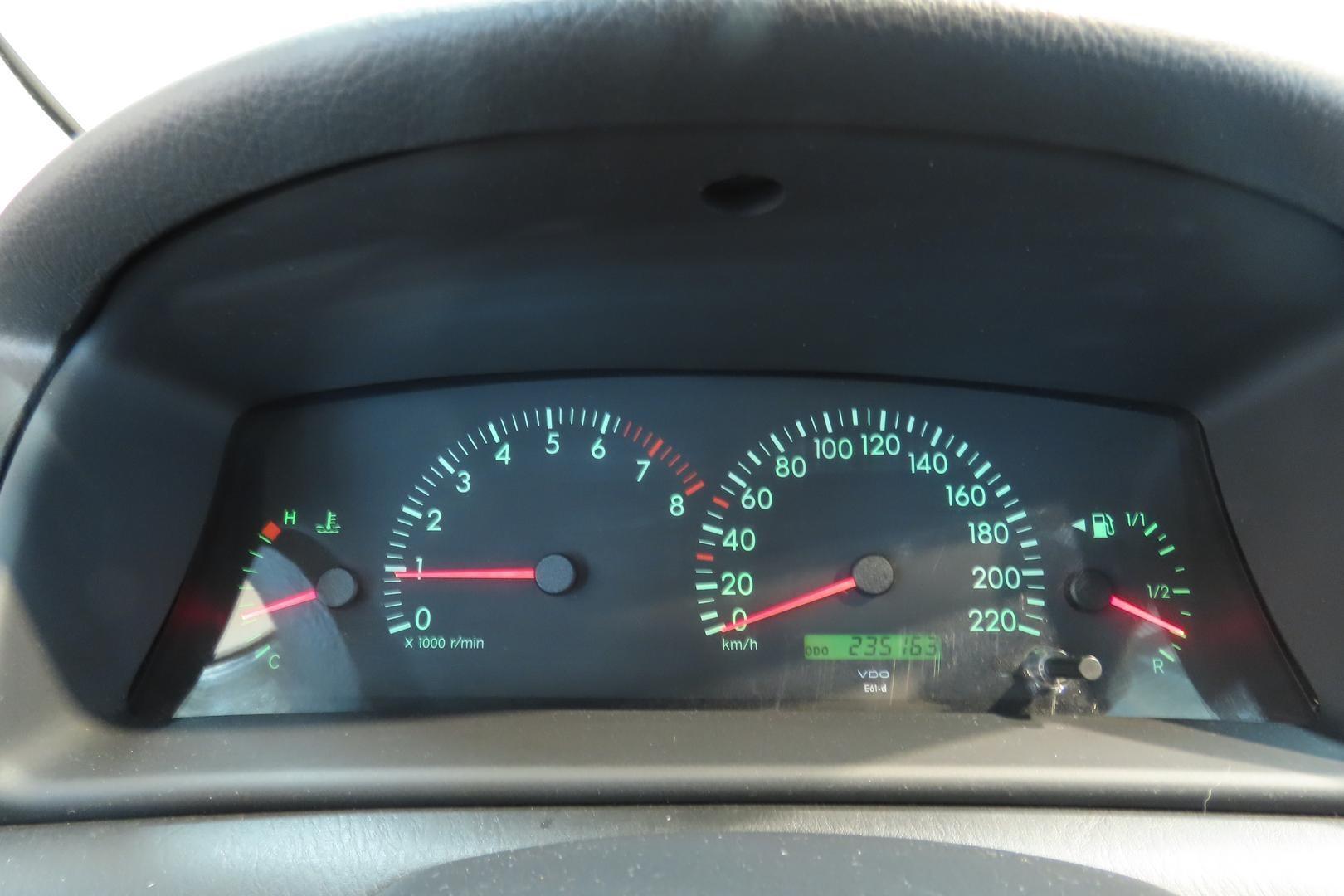 TOYOTA Corolla 2004