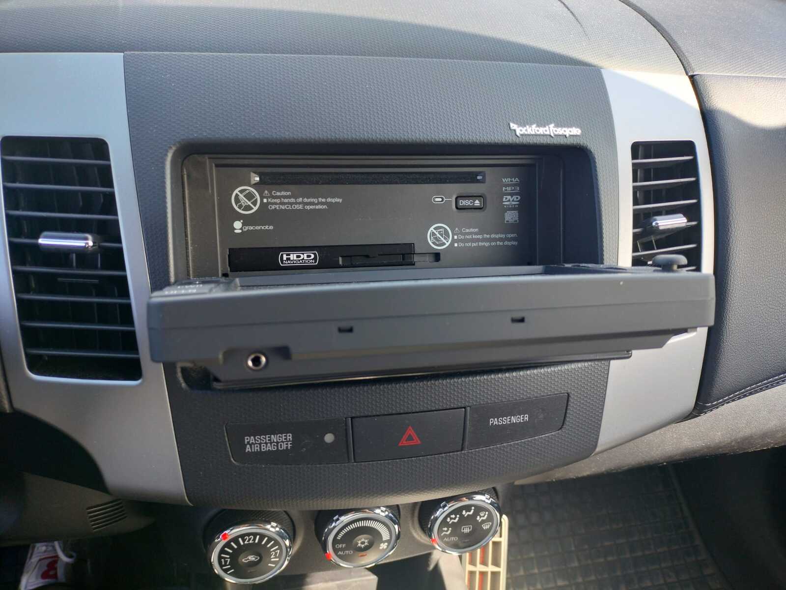 Mitsubishi Outlander 2012