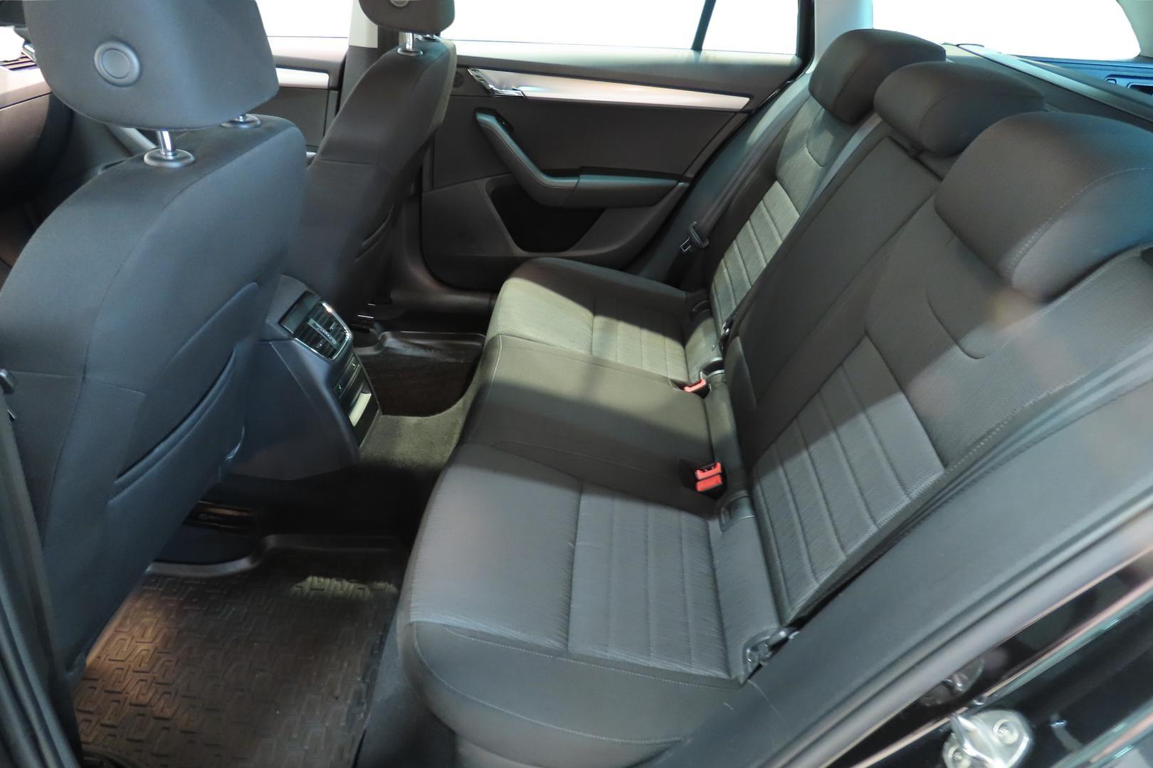 SKODA OCTAVIA 11