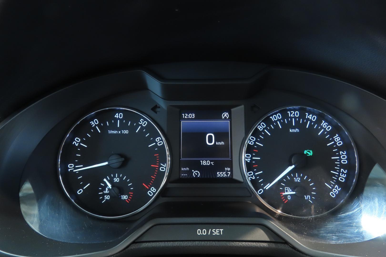 SKODA OCTAVIA 15