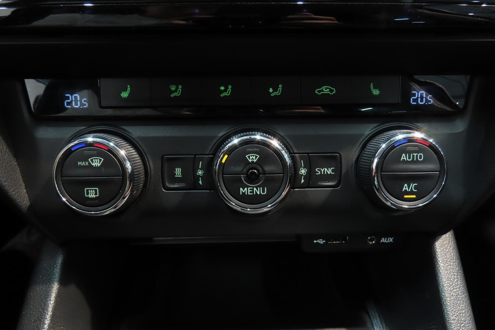 SKODA OCTAVIA 24
