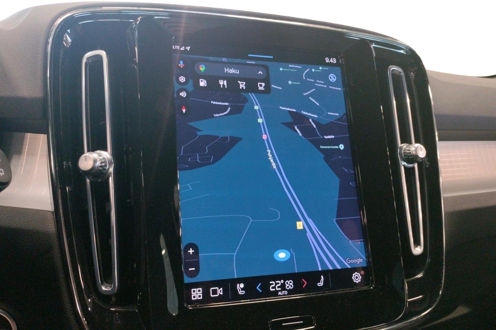 VOLVO XC40 2022